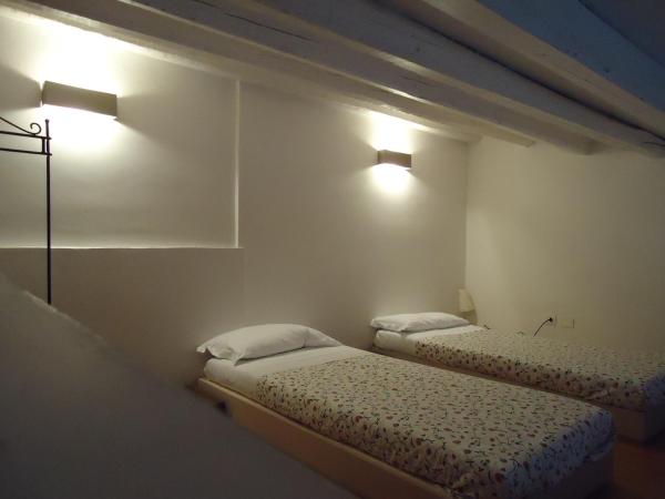 B&B Palazzo Del Sale : photo 6 de la chambre chambre familiale deluxe
