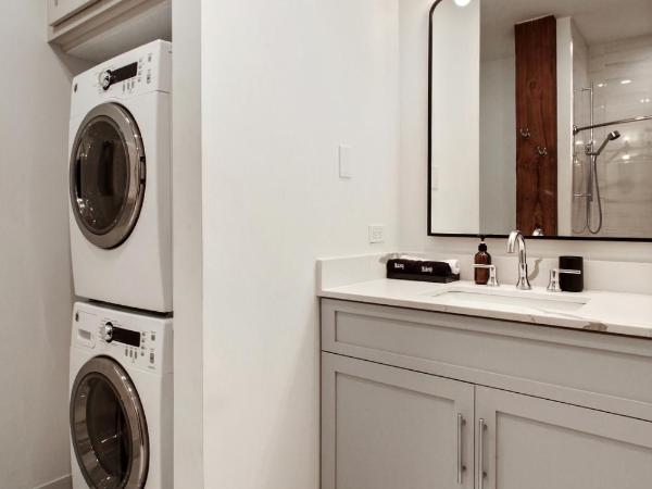 888 Baronne : photo 10 de la chambre studio