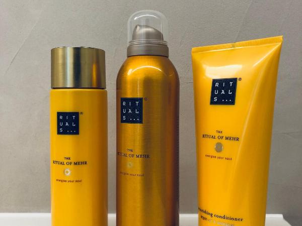 Suites Le Porte-Bonheur : photo 6 de la chambre suite - vue sur jardin