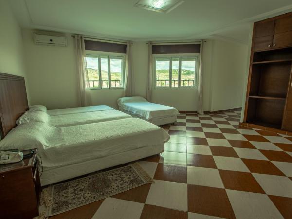 Motel Gzenaya : photo 1 de la chambre chambre quadruple