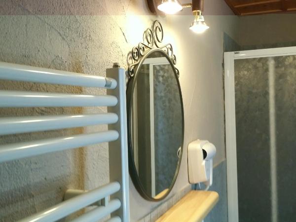 Maison Du-Noyer Chambres et Tables d'Hotes : photo 6 de la chambre studio avec lit d'appoint