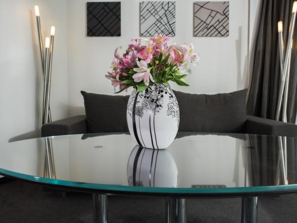 Grand Hôtel Les Endroits : photo 7 de la chambre suite deluxe avec baignoire spa