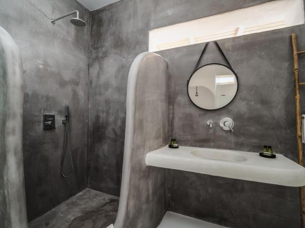 Amethyst Luxury Suites Oia : photo 5 de la chambre suite familiale