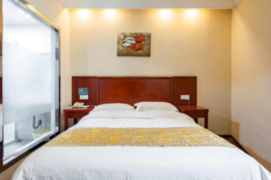 GreenTree Inn JiangSu SuZhou SuZhouLeYuan TianPing College Business Hotel : photo 4 de la chambre mainland chinese citizens - special offer queen room