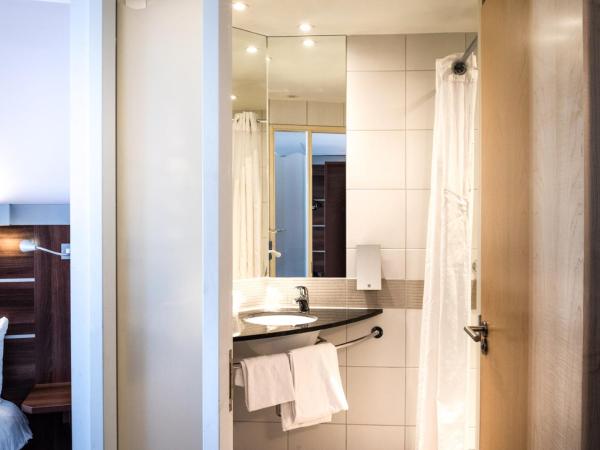 Hôtel Marseille Centre Gare Saint-Charles : photo 5 de la chambre chambre standard