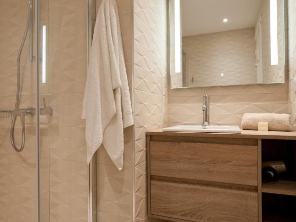 Résidence Marina Di Santa Giulia : photo 8 de la chambre maison 4 chambres avec 3 salles de bains - vue sur mer - casa grecale