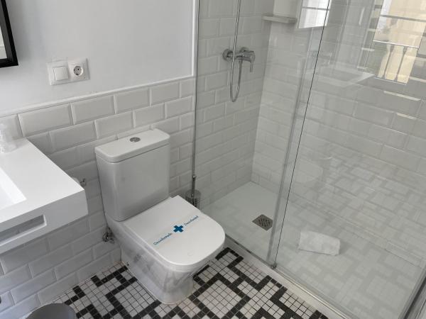 Hostal Hom Museo : photo 5 de la chambre chambre double ou lits jumeaux