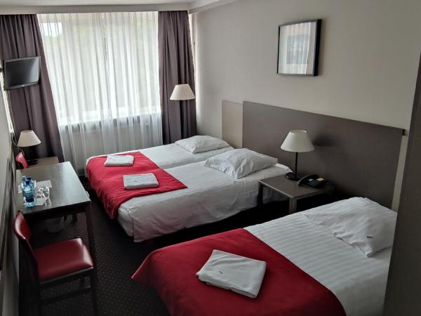 Hotel New Skanpol : photo 2 de la chambre chambre double ou lits jumeaux