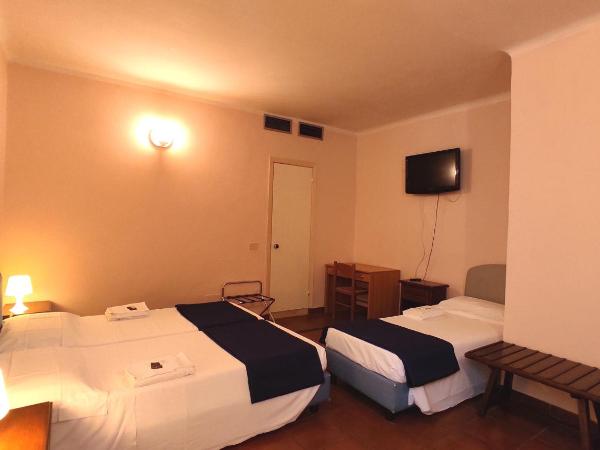 Hotel Rita Major : photo 1 de la chambre chambre quadruple Économique