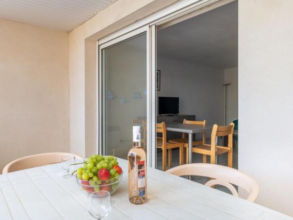 Residence Residhotel Mayflower : photo 4 de la chambre appartement - vue sur piscine