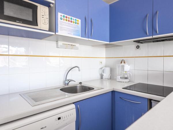 Residence Residhotel Mayflower : photo 6 de la chambre appartement - vue sur piscine