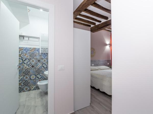 Residenza Borgo Guazzo : photo 7 de la chambre chambre double ou lits jumeaux standard