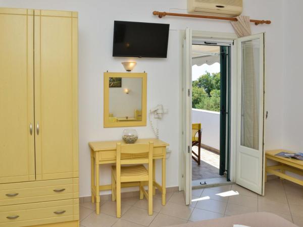 Sunshine : photo 10 de la chambre chambre triple standard - vue sur mer