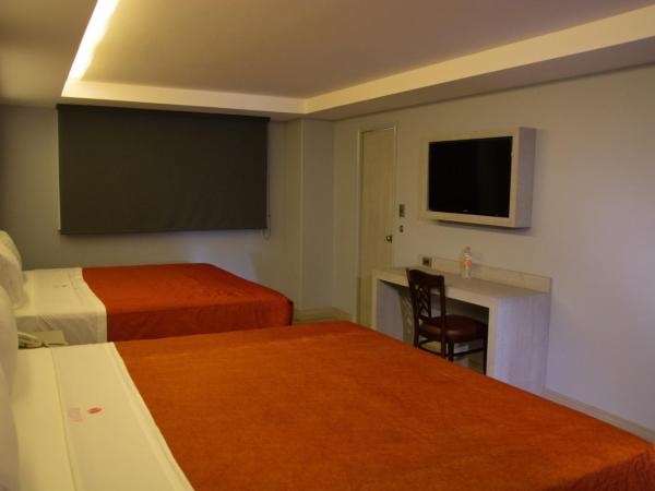 Hotel El Senador : photo 3 de la chambre chambre double standard avec 2 lits doubles