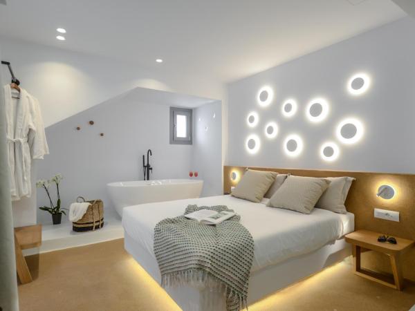 Argo Boutique Hotel : photo 2 de la chambre suite supérieure achilles avec hammam et bain à remous extérieur