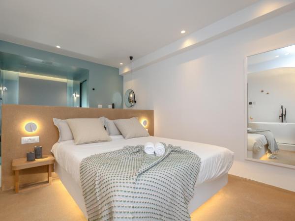 Argo Boutique Hotel : photo 5 de la chambre chambre double deluxe laertes avec douche d'hydromassage et baignoire