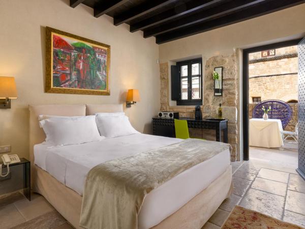 Allegory Boutique Hotel : photo 2 de la chambre suite avec balcon - danai