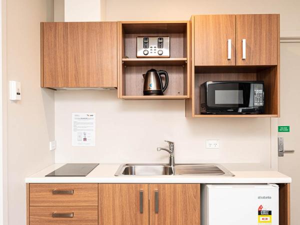 311 Motel Riccarton : photo 4 de la chambre studio lit king-size