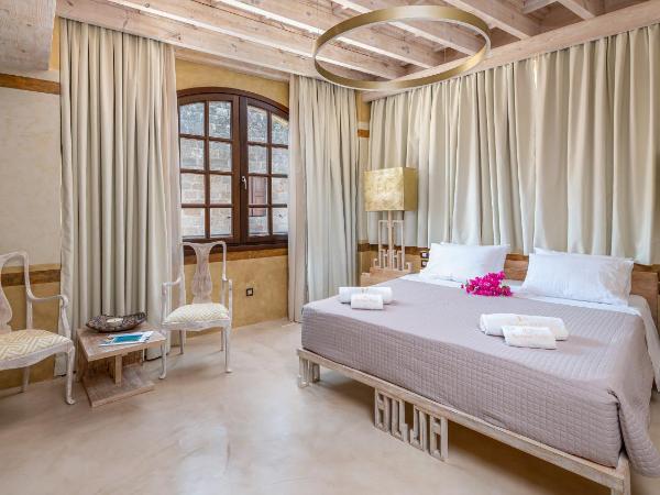 10GR Boutique Hotel & Wine Bar : photo 2 de la chambre suite exécutive rhodes avec bain à remous