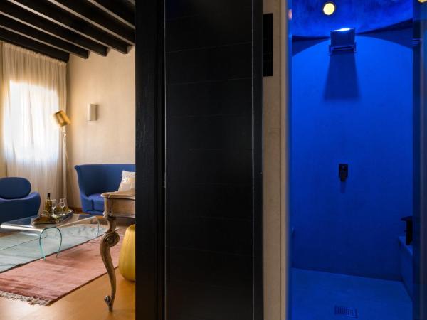 Allegory Boutique Hotel : photo 8 de la chambre suite vip avec baignoire et hammam - narcisse