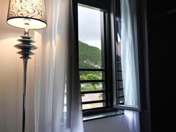 Hôtel Les Muses : photo 4 de la chambre chambre triple - bâtiment principal