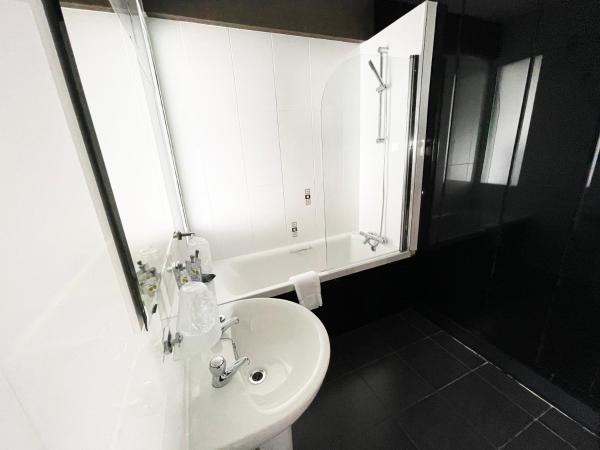 Suncliff Hotel - OCEANA COLLECTION : photo 10 de la chambre chambre double supérieure avec balcon - vue sur océan