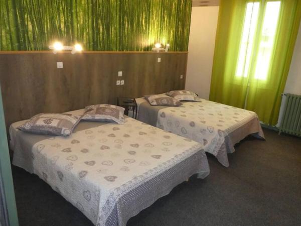 eTANIT ! Béziers Plein Centre - 1mn Du Bus, De la Gare du Train et liaison Aéroport -Chambres Climatisées -Spacieuses Amenagees pour Singles, Couple, et ou Familles -Parking a vélos -Consigne : photo 2 de la chambre chambre familiale supérieure