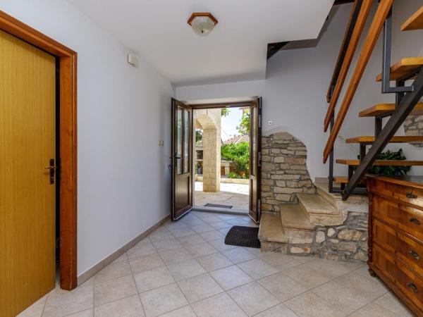 Apartments Mirjana Medulin : photo 6 de la chambre appartement