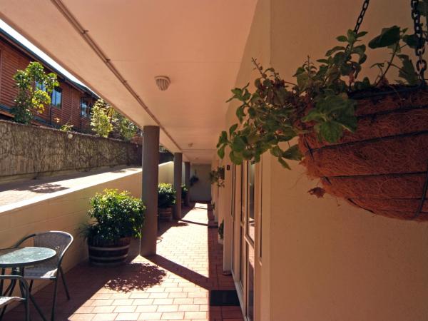 Baycourt Lakefront Motel : photo 2 de la chambre studio lit queen-size - accessible aux personnes à mobilité réduite