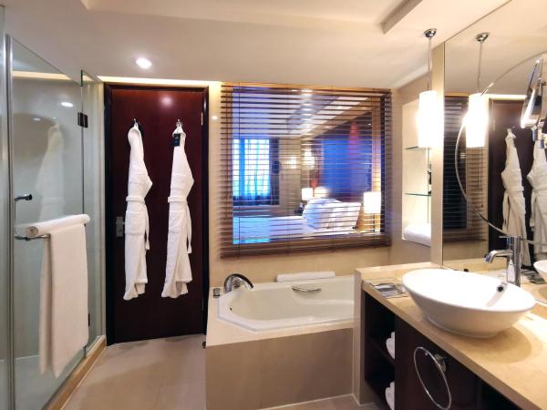 Radisson Collection Hyland Shanghai : photo 7 de la chambre suite exécutive 1 chambre 