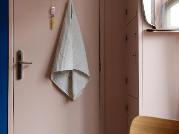 Hostel Ani&Haakien : photo 4 de la chambre lit dans un dortoir de 4 lits