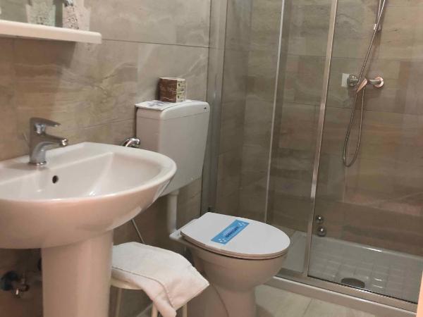 Hotel Adriatico : photo 6 de la chambre chambre double ou lits jumeaux avec balcon