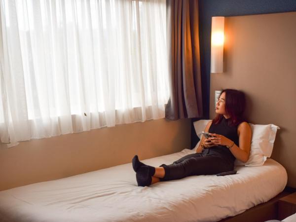 Campanile Millau : photo 10 de la chambre chambre lits jumeaux