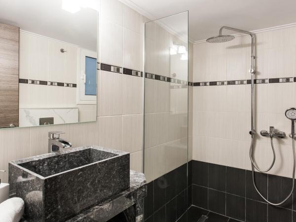 Nicholas Point Apartments and Rooms : photo 3 de la chambre studio lit queen-size de luxe