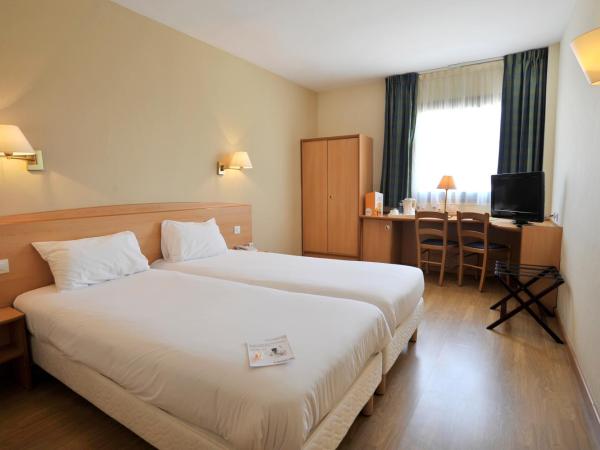 Travelodge Alicante Puerto : photo 1 de la chambre chambre lits jumeaux