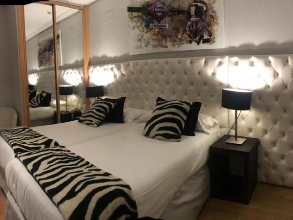 Hotel Suites Feria de Madrid : photo 2 de la chambre chambre triple standard