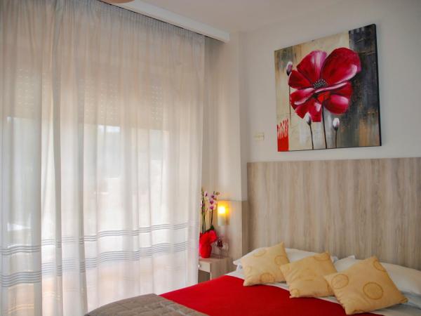 Hotel Villa Fiorita : photo 6 de la chambre chambre double avec balcon - vue sur mer