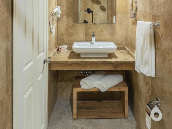 Der Inn Hotel Konyaaltı : photo 5 de la chambre chambre double ou lits jumeaux Économique