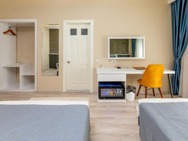 Der Inn Hotel Konyaaltı : photo 3 de la chambre chambre triple