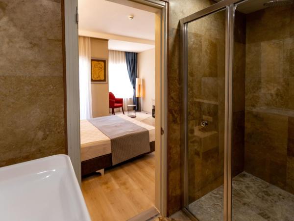 Der Inn Hotel Konyaaltı : photo 6 de la chambre chambre double deluxe avec balcon