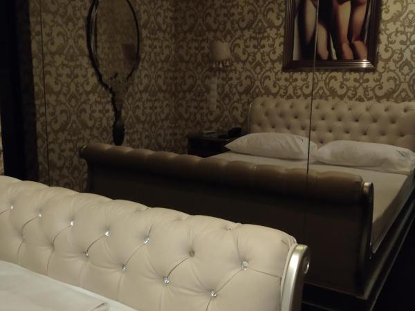 Lida Hotel : photo 1 de la chambre chambre double deluxe avec douche