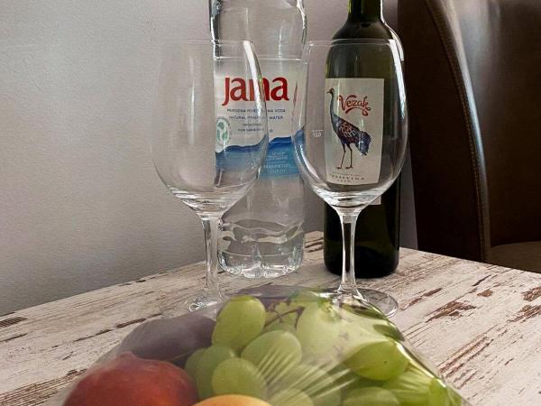 Apartments Adaleta : photo 7 de la chambre chambre double avec salle de bains commune