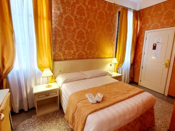 Hotel Corte dei Greci : photo 1 de la chambre chambre double - vue sur canal