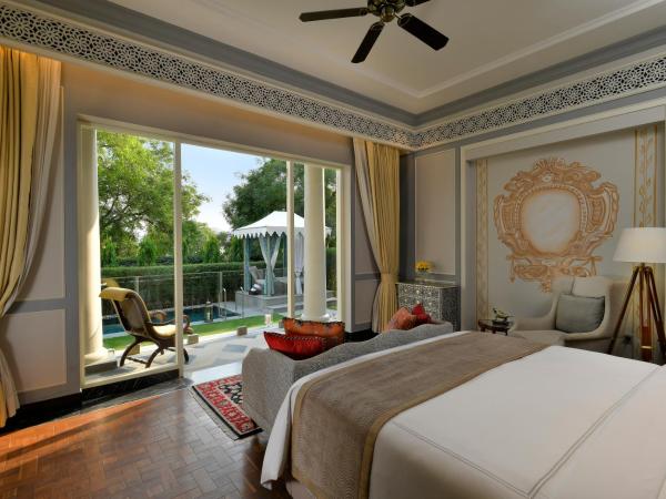 Raffles Udaipur : photo 1 de la chambre flamingo signature room with plunge pool king bed - 15% discount on food & soft beverage and spa, 4 pieces laundry once per stay