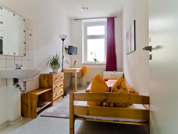 Pension Piano Forte Leipzig Mitte : photo 1 de la chambre chambre simple