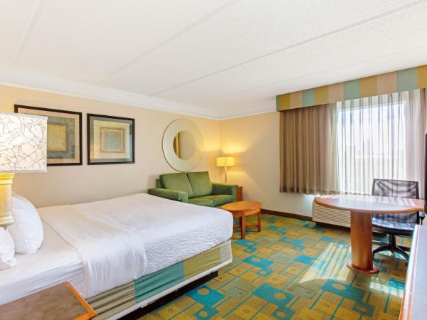 La Quinta by Wyndham Orlando I Drive/Conv Center : photo 3 de la chambre chambre lit king-size exécutive
