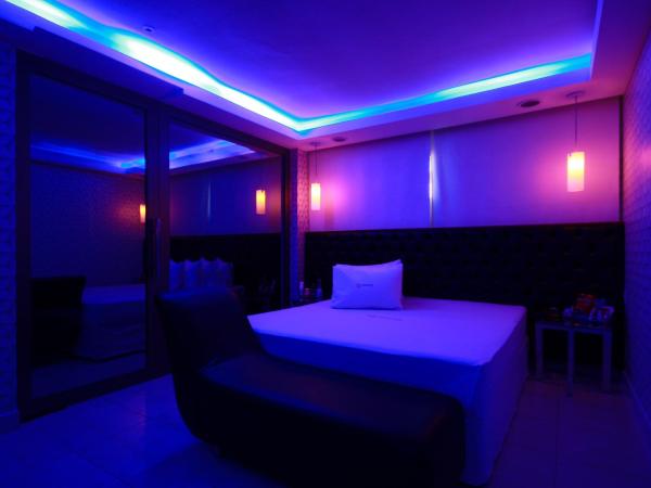 LESSENCE MOTEL : photo 2 de la chambre chambre double de luxe avec baignoire - 8