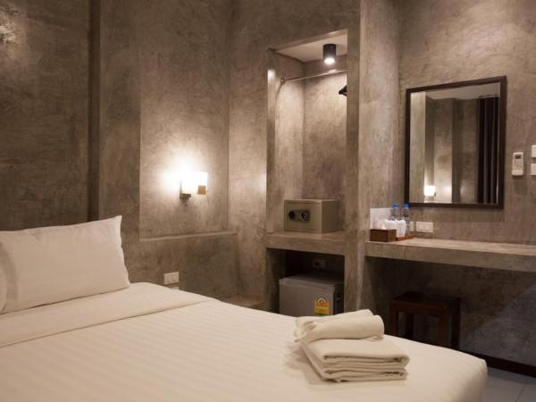 Ritsurin Boutique Hotel - โรงแรมริทสุริน บูติค : photo 3 de la chambre chambre lits jumeaux avec balcon