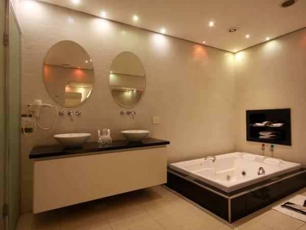 LESSENCE MOTEL : photo 4 de la chambre chambre double de luxe avec baignoire - 8
