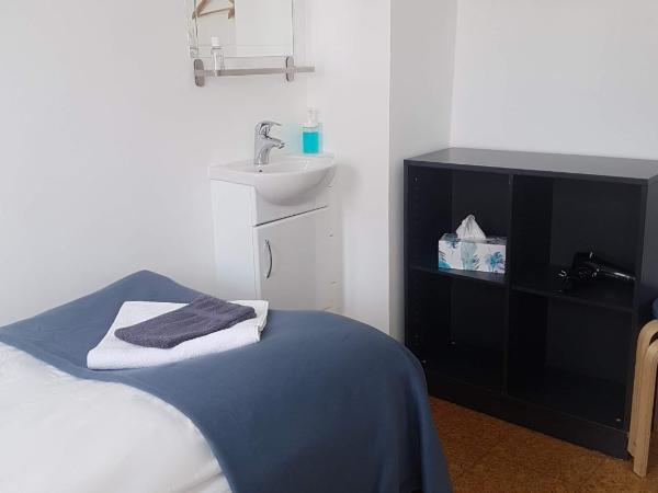 Refurinn Reykjavik Guesthouse : photo 7 de la chambre chambre lits jumeaux